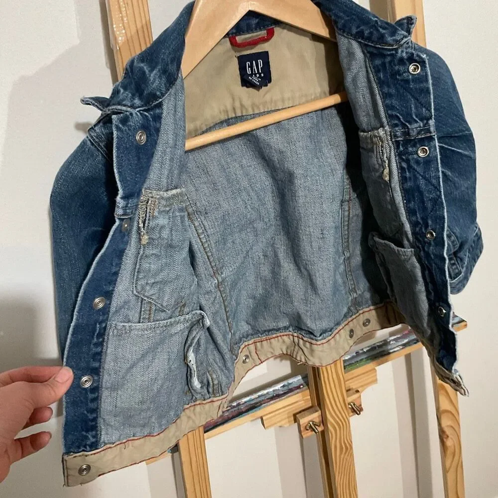 Gap kids Jean jacket snap button closure size XS 4-5